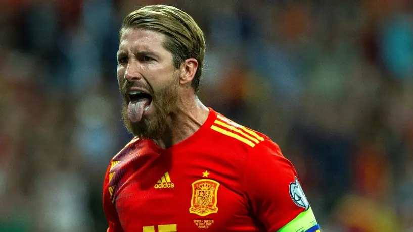 Victoria Beckham no siguió protocolo de vestimenta en boda de Sergio Ramos