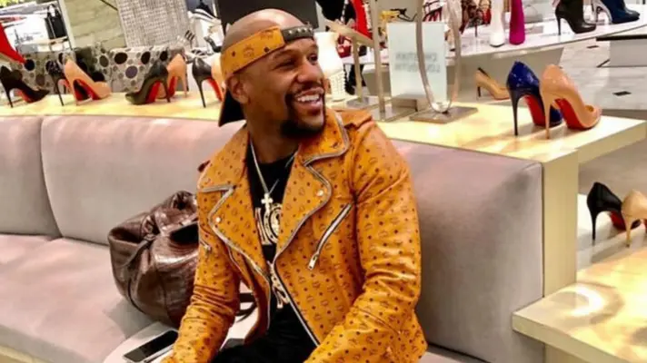 Mayweather protagoniza fuerte discusión en joyería de Miami