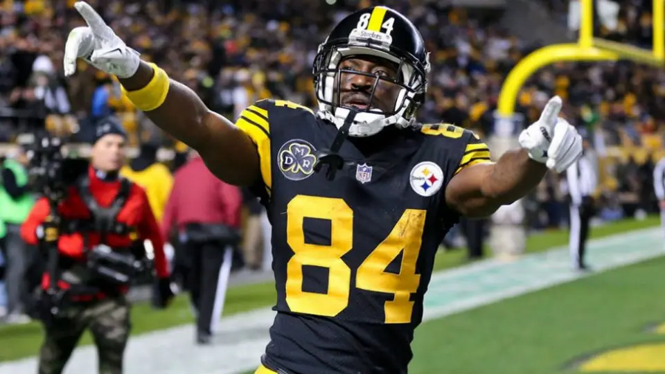 Brown y Steelers llegan a un acuerdo para hacer intercambio