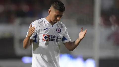 Elías Hernández se lesiona previo al partido contra Necaxa