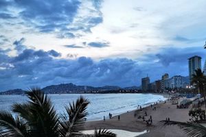 Playas de Acapulco en alerta sanitaria por rebasar límites de bacteria fecal