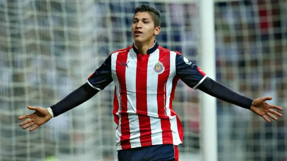 Chivas apostará por refuerzos con pasado rojiblanco para Apertura 2019