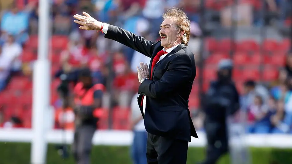 La Volpe: 'Van 40 años que se habla del Gigante de Concacaf y no hay quinto partido'