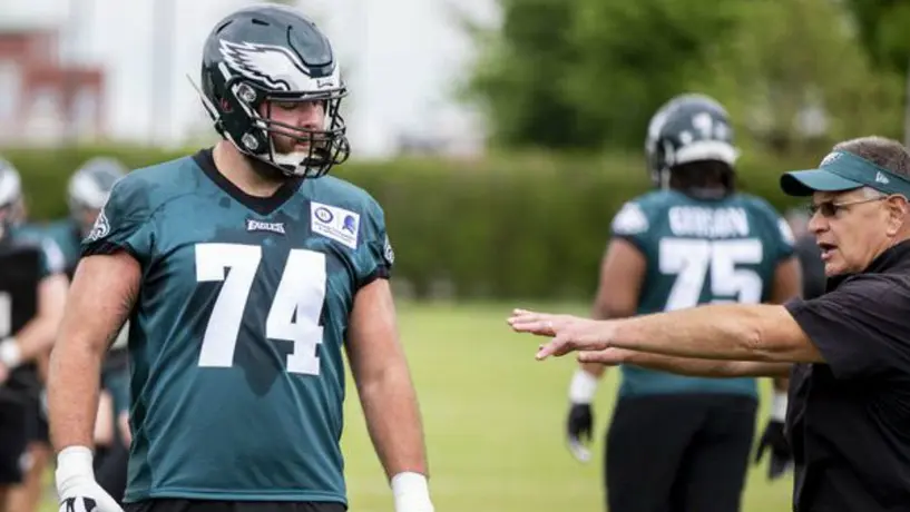 Bills recibieron a Ryan Bates en un intercambio con las Eagles
