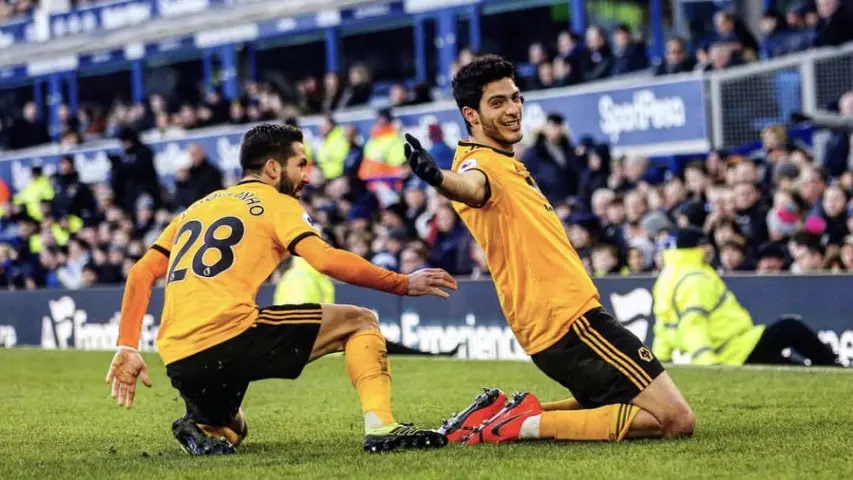 Raúl Jiménez celebra una anotación con el Wolverhampton | TWITTER @RAUL_JIMENEZ9