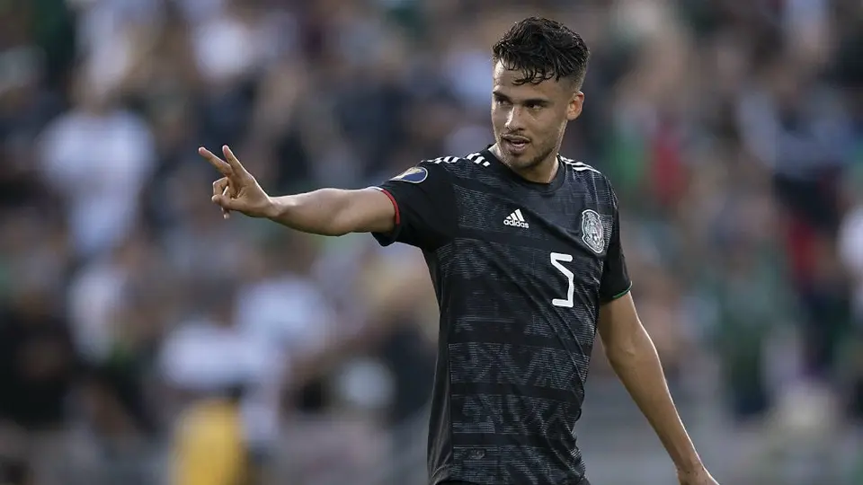 Diego Reyes finalizó su contrato con el Fenerbahçe y ya es jugador libre