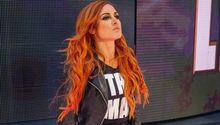 Becky Lynch, suspendida por Stephanie McMahon