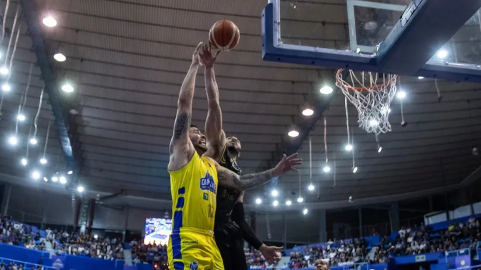 Capitanes cae con Fuerza Regia y obligan a sexto juego