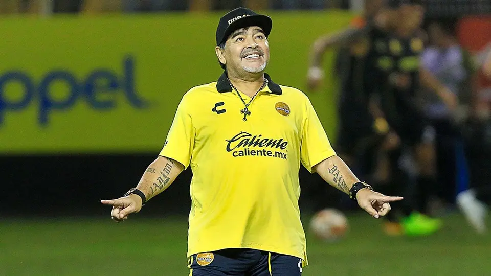 Maradona llega a México para reportar con Dorados