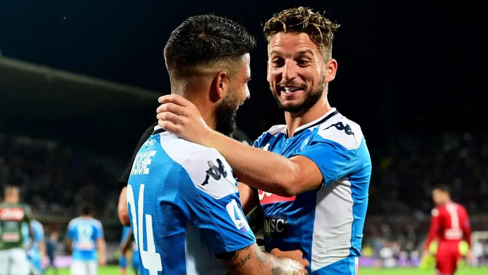 Napoli remontó y venció a la Fiorentina en el arranque de la Serie A