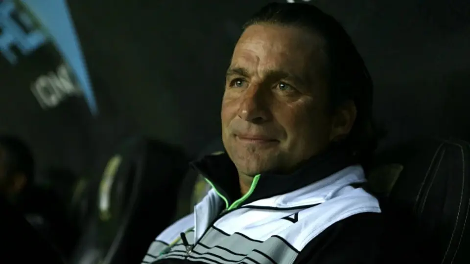 Pizzi: 'El regreso de Maradona a Argentina es una gran noticia'