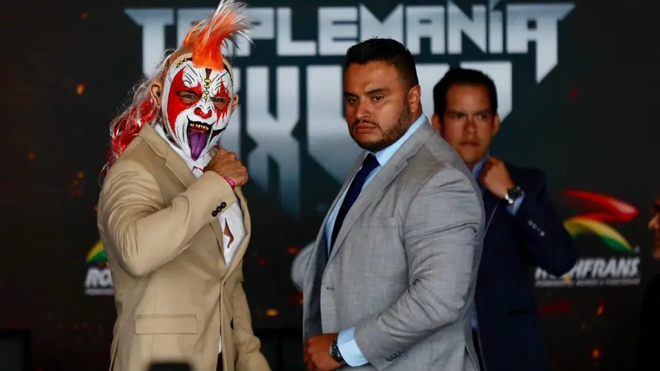 Caín Velásquez hará tercia con Psycho Clown y Cody Rhodes