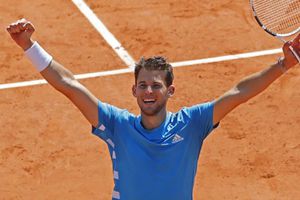 Thiem cortó racha a Djokovic y es finalista de Roland Garros