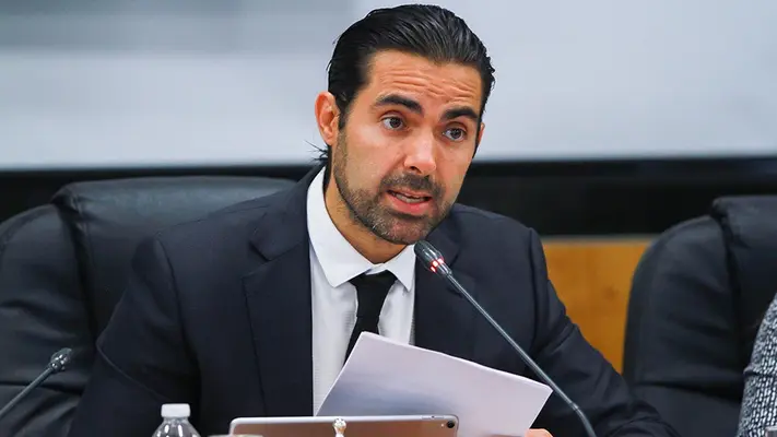 D'Alessio acusa a Guevara de conocer ilegalidad en autorización de apoyos