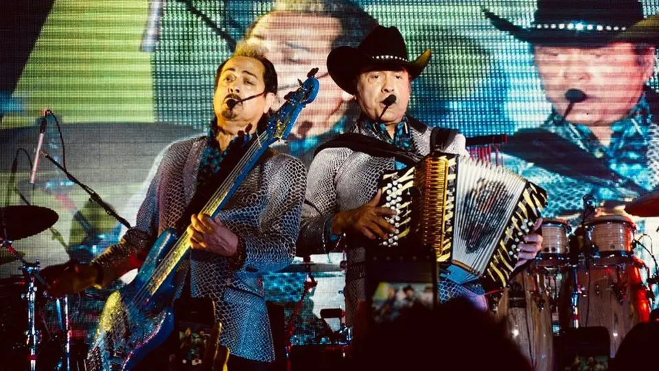 Los Tigres del Norte levantaron el trofeo de Campeón de Tigres