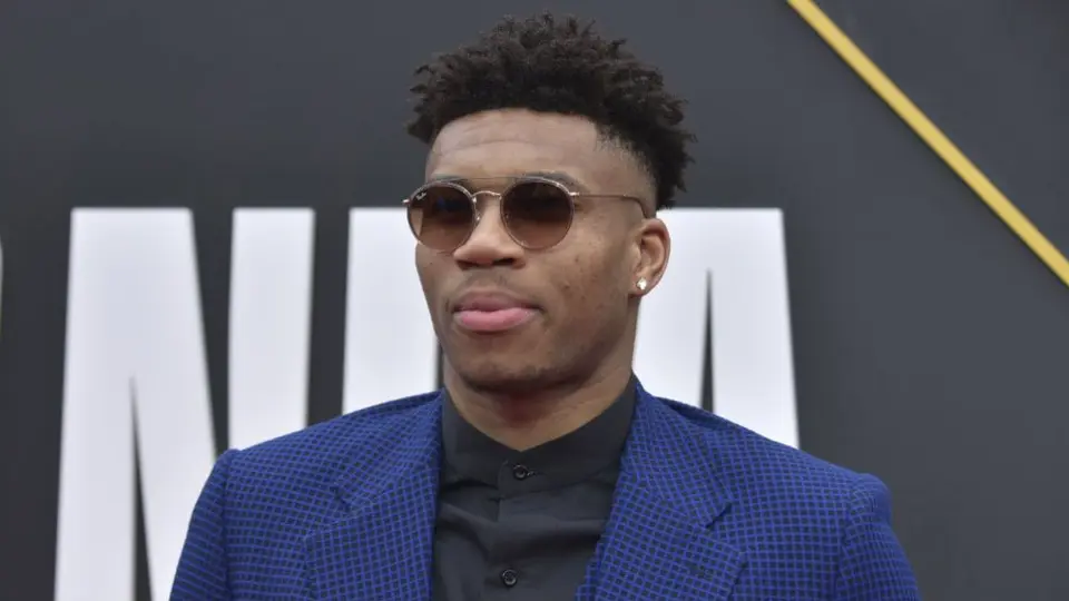 Giannis Antetokounmpo fue nombrado MVP de la NBA
