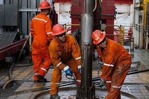 AMLO asegura que ayudará a Pemex hasta 2021