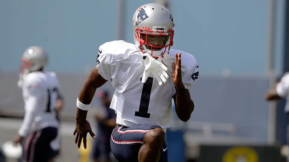 Antonio Brown entrenó con Patriots pese a futuro incierto