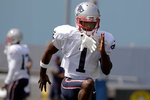 Antonio Brown entrenó con Patriots pese a futuro incierto
