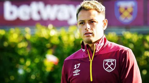 'Si Chicharito viene nos ayudaría bastante': Jugador del Valencia