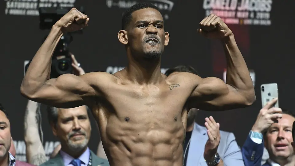 Promotor de Jacobs afirma que segundo pesaje fue por petición de Canelo