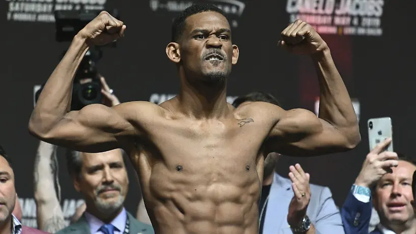 Promotor de Jacobs afirma que segundo pesaje fue por petición de Canelo