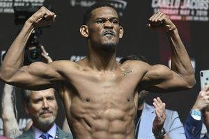 Promotor de Jacobs afirma que segundo pesaje fue por petición de Canelo