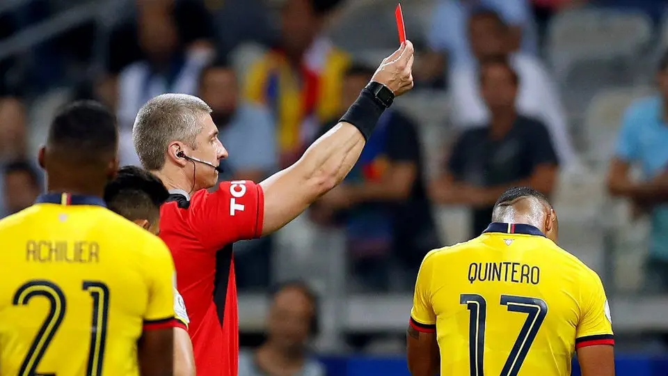 José Quintero, primer jugador expulsado por el VAR en una Copa América