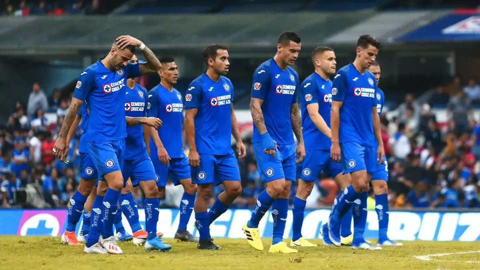 Cruz Azul, con amargo sufrimiento en los minutos finales
