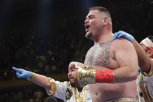 McGregor se rinde ante México tras histórico triunfo de Andy Ruíz