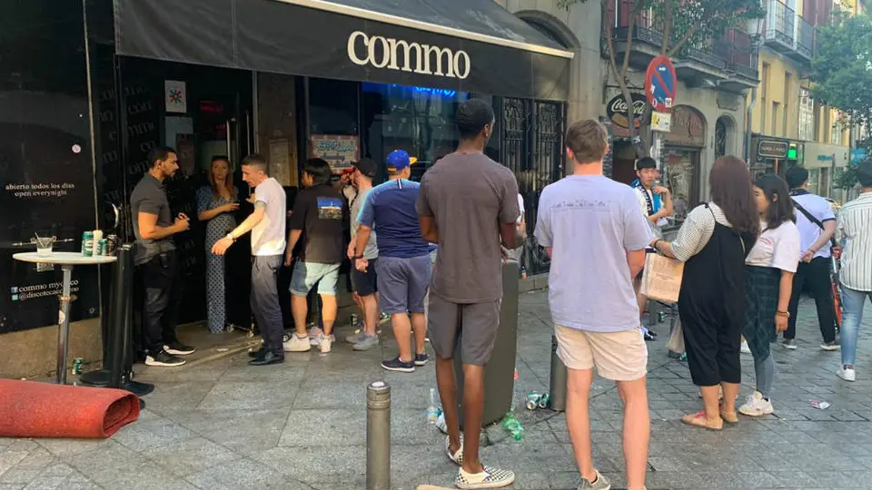 Aficionados en Madrid sufren para ver Final de Champions