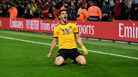 Wolves regalará jersey de Jiménez a quien atine cuántos goles hará en Copa Oro