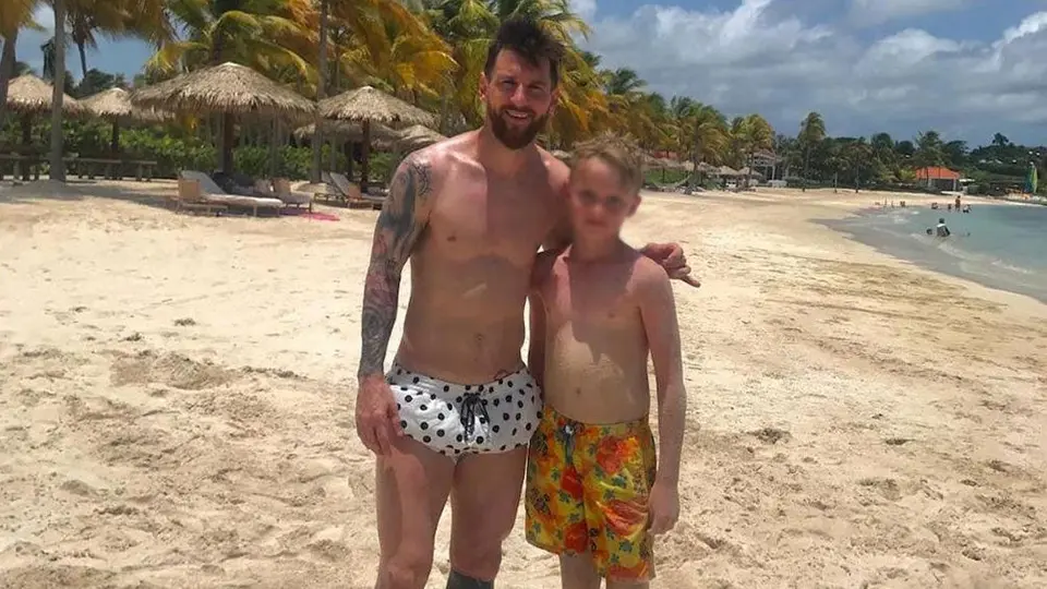 Leo Messi invitó a niño a jugar futbol con él y sus hijos