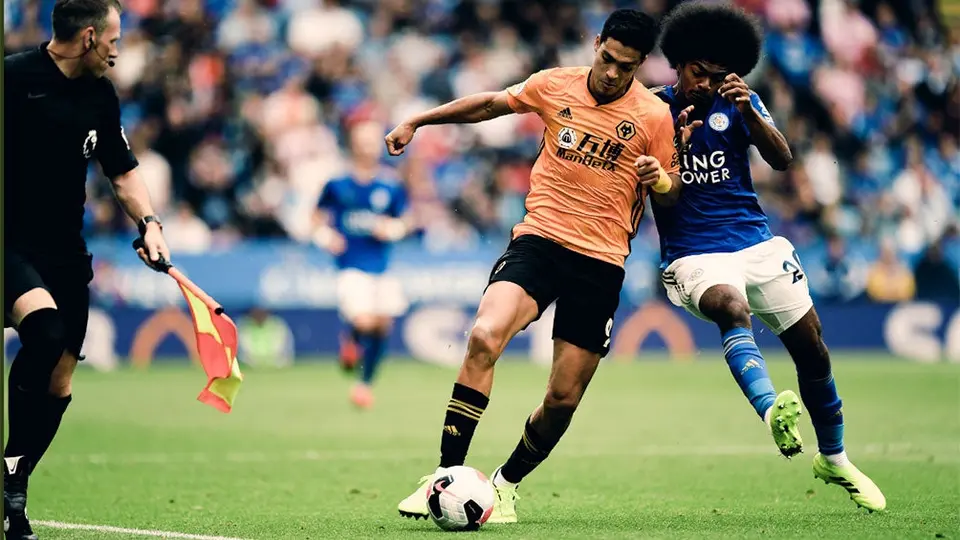 Raúl Jiménez y Wolves iniciaron la temporada con empate frente a Leicester
