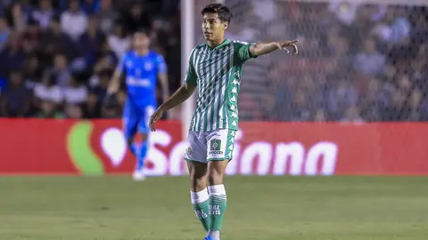 Cristian Tello se desvive en halagos para Diego Lainez