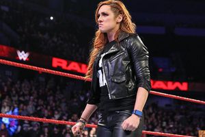 Becky Lynch se perderá WrestleMania 35 por suspensión