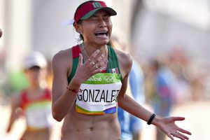 Defensa de Lupita González 'culpa' a tacos al pastor por doping