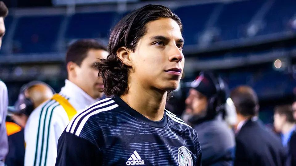 Lainez se integraría después de lo previsto con el Tri