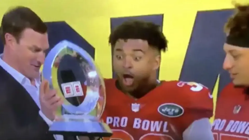 Trofeo del Pro Bowl se rompe al ser entregado