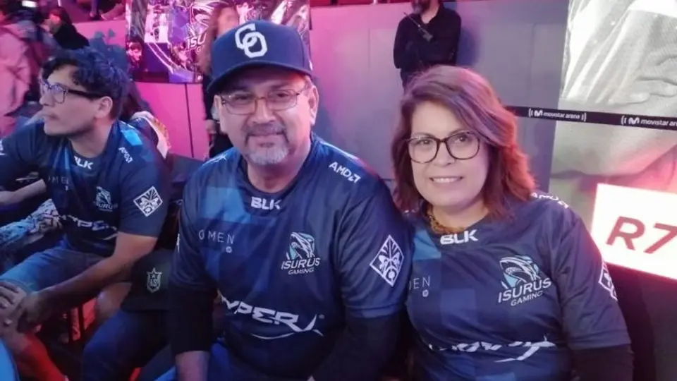 Padres de Seiya, orgullosos de que su hijo sea el mejor jugador de LoL en Latinoamérica