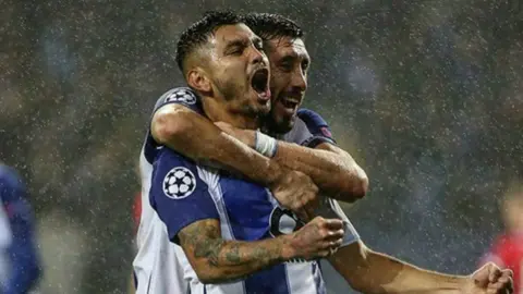 Herrera y Corona, por el milagro del Título con el Porto