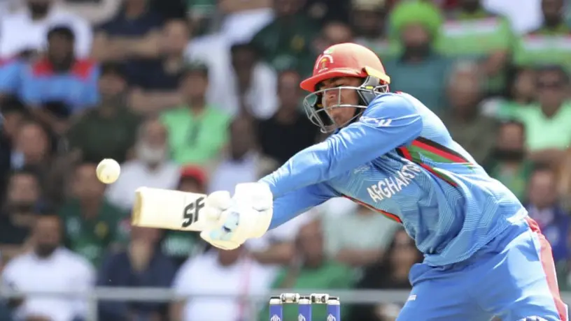 Fans de Pakistán y Afganistán desatan violenta pelea en juego de cricket