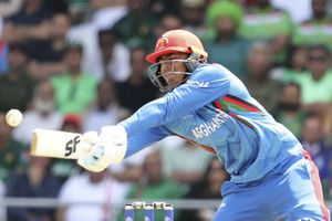 Fans de Pakistán y Afganistán desatan violenta pelea en juego de cricket