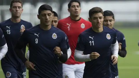Tomás Boy reveló que Chivas tendrá seis capitanes para el Apertura 2019