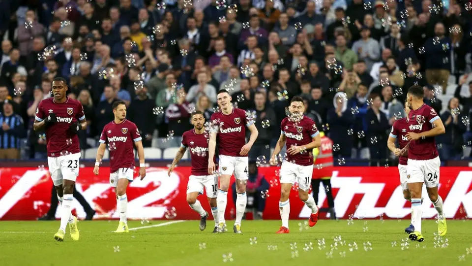 West Ham derrota al Newcastle de la mano de Chicharito