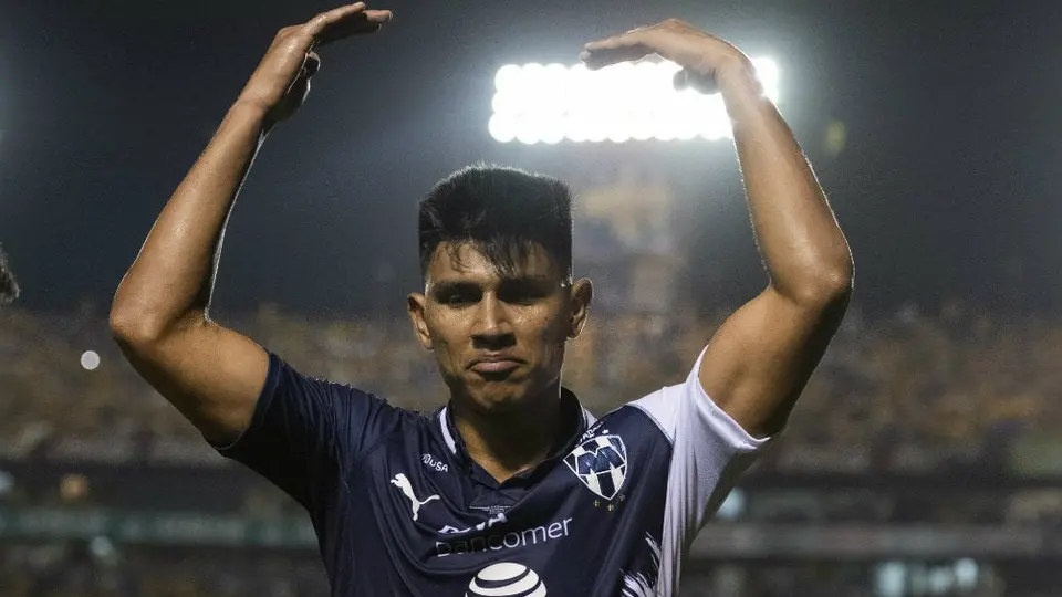 Jesús Gallardo olvida su maleta en el aeropuerto
