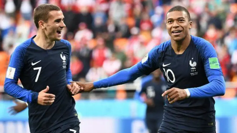 Juez de Francia prohíbe a una pareja llamar a su hijo Griezmann Mbappé