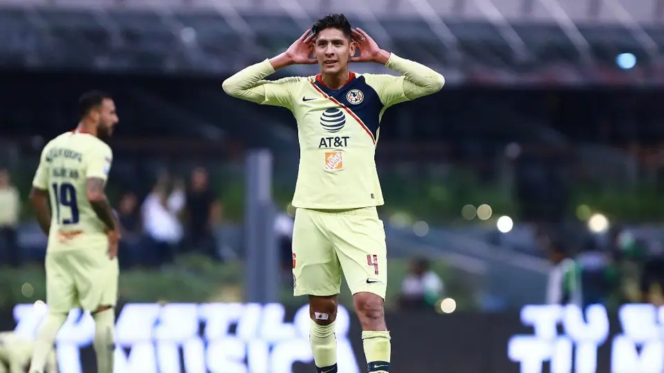 PSV se pelearía con Ajax por los servicios de Edson Álvarez