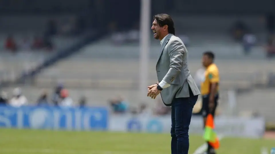 Marioni, expulsado en el Pumas vs Xolos tras provocar a rival