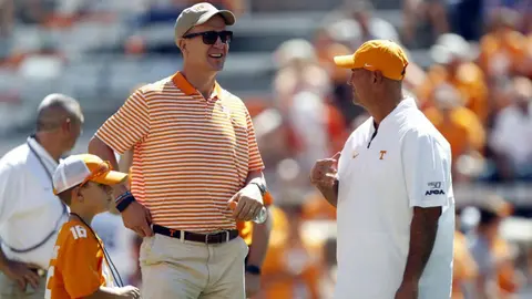 Peyton Manning fue 'bautizado' como fanático de Chicago